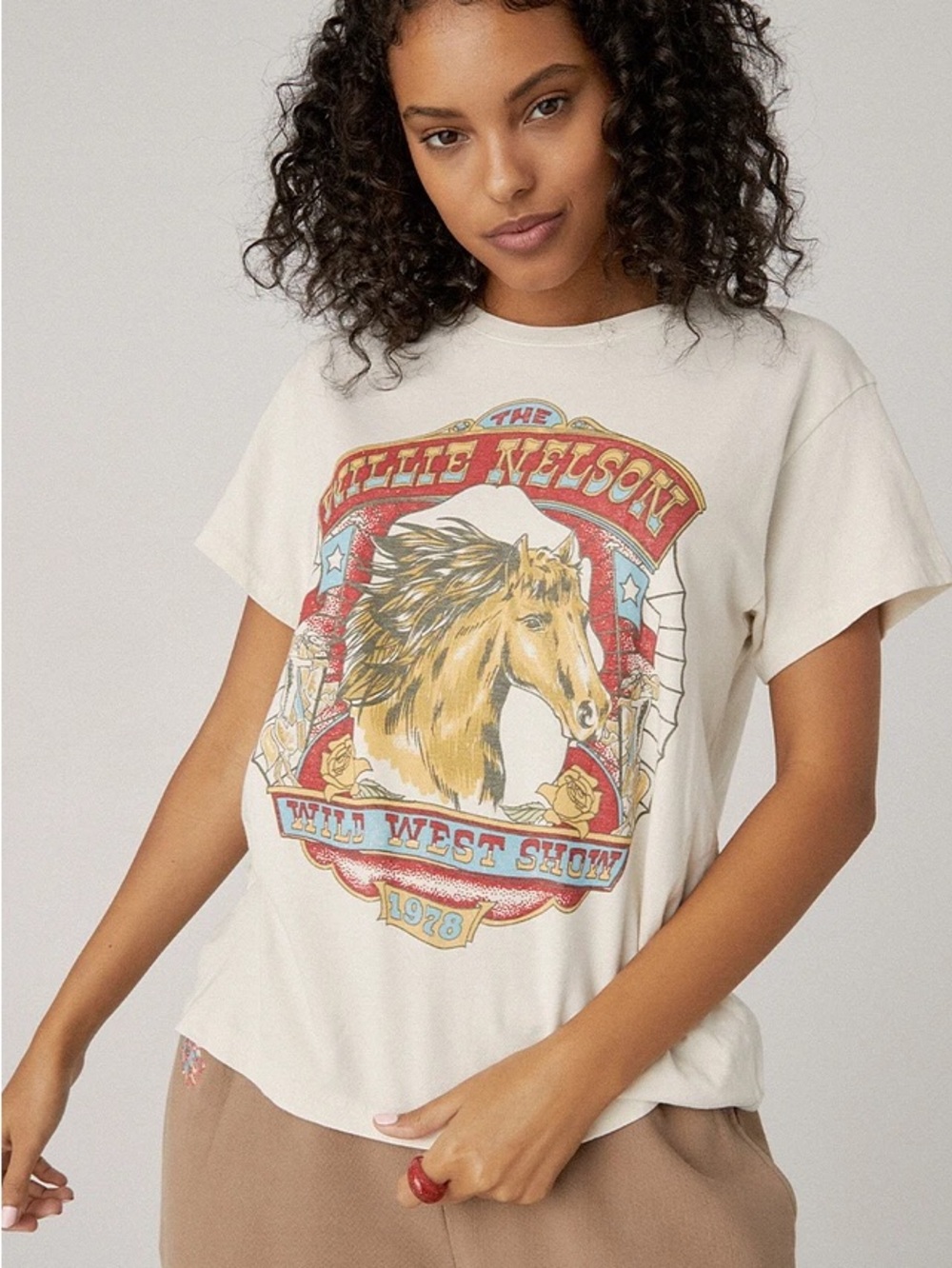 DAYDREAMER Willie Nelson Wild West short sleeve graphic t-shirt
